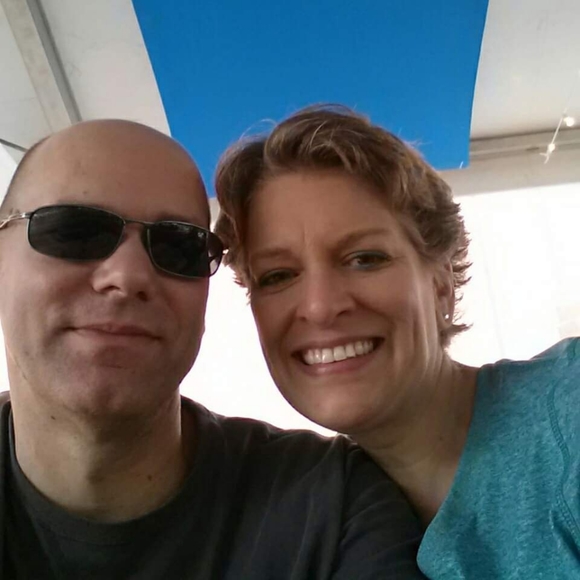 Meet your Posher, Lynn - Picture 3 of 6